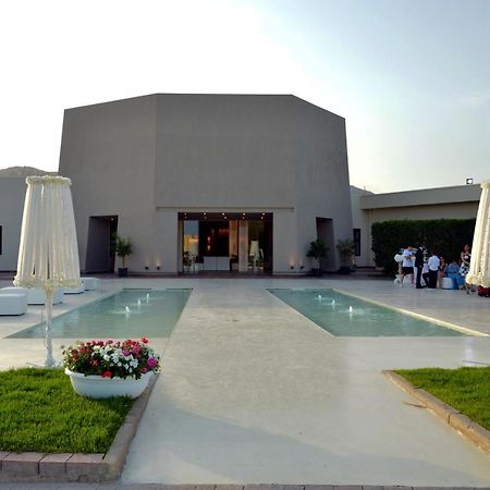 Desusino Residence & Hotel Butera Exterior photo