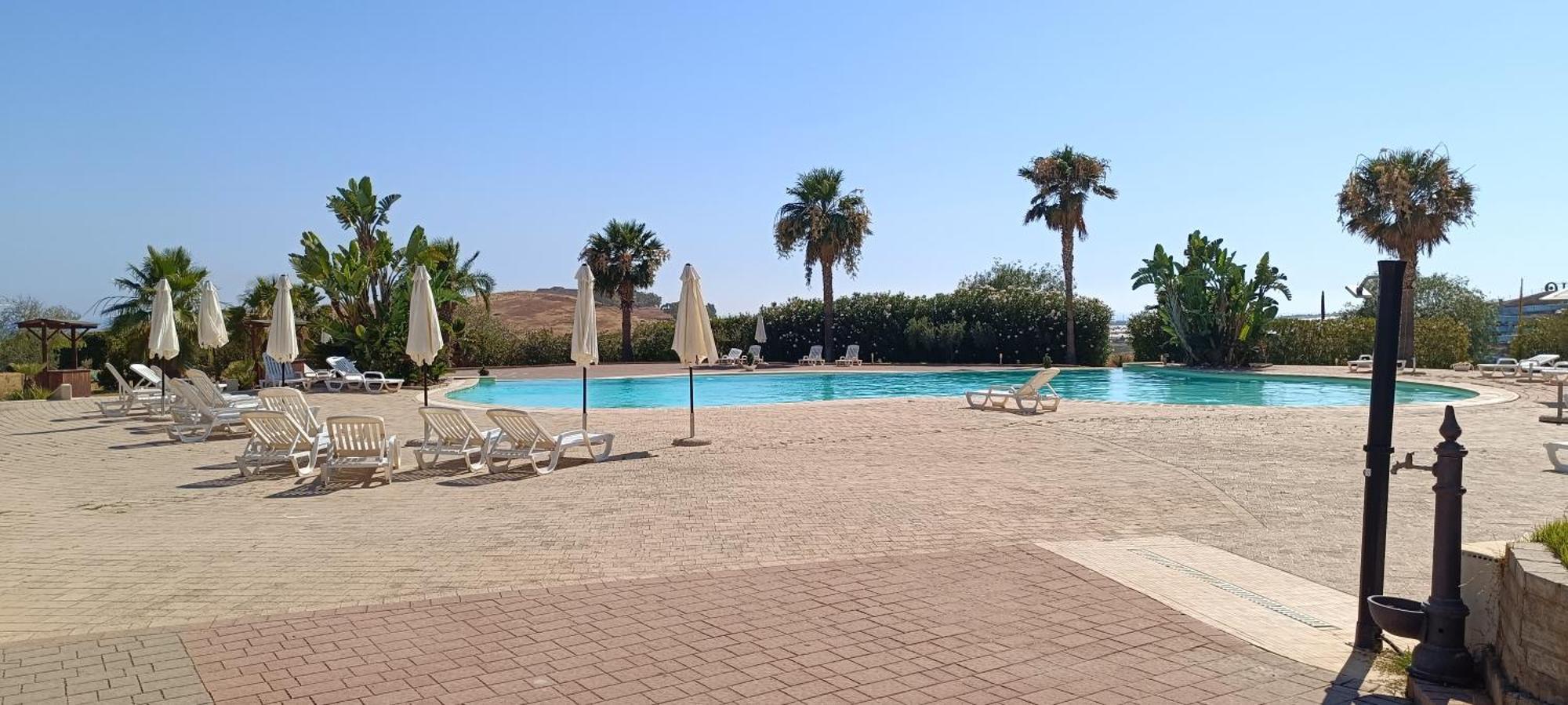 Desusino Residence & Hotel Butera Exterior photo